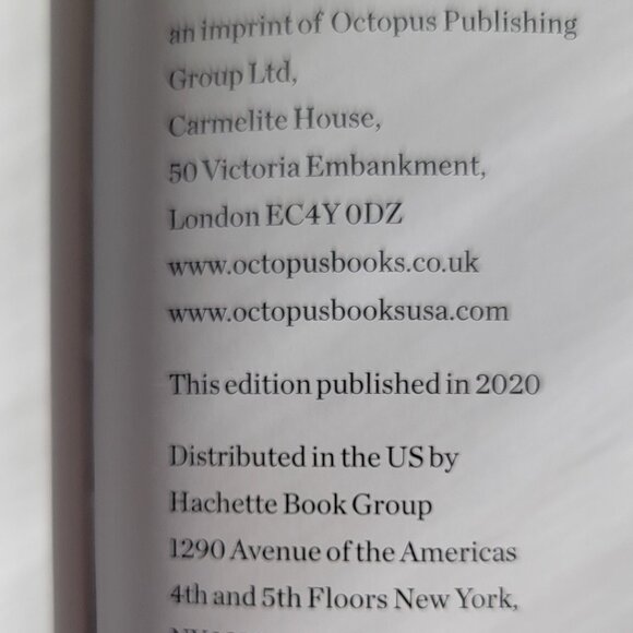 VOGUE the Jewelry Book , MINT condition,  Hardback - Picture 13 of 15